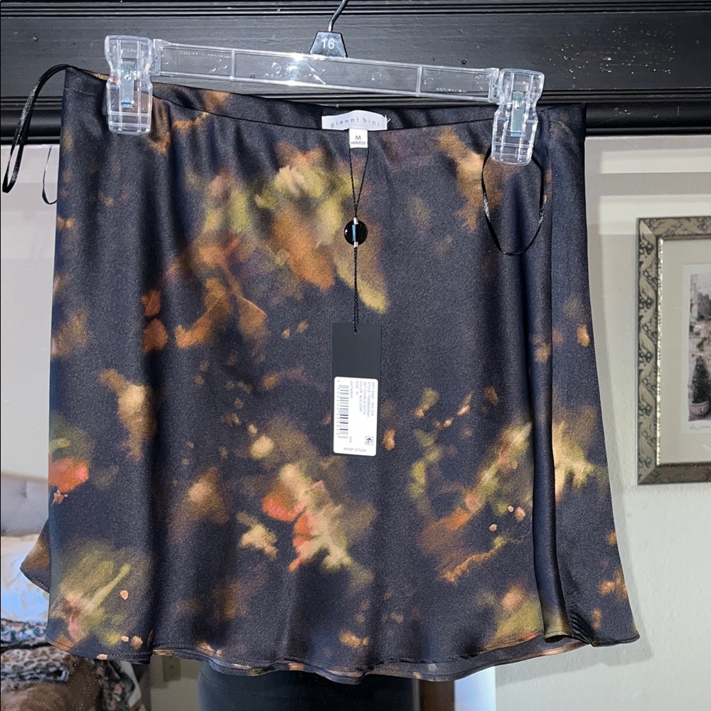 NWT Gianni Bini Black and Orange satin Mini Skirt